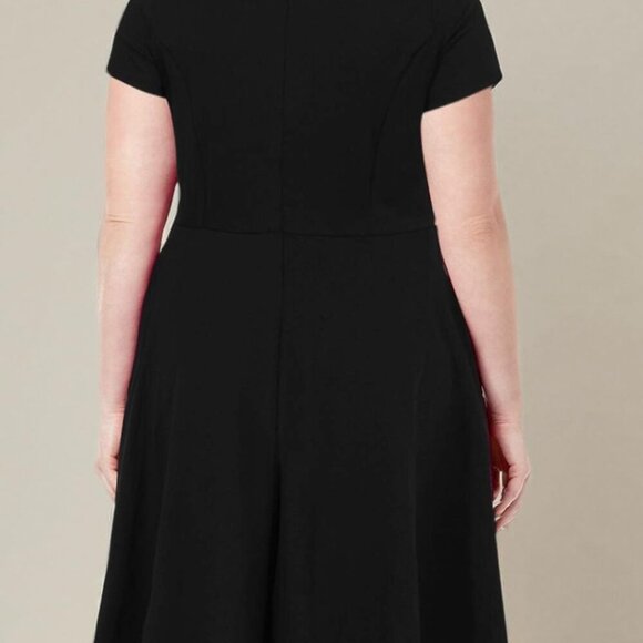 Women’s Plus Size Skater Dress Polyester Fit Flare Casual Party Wear - Picture 3 of 3